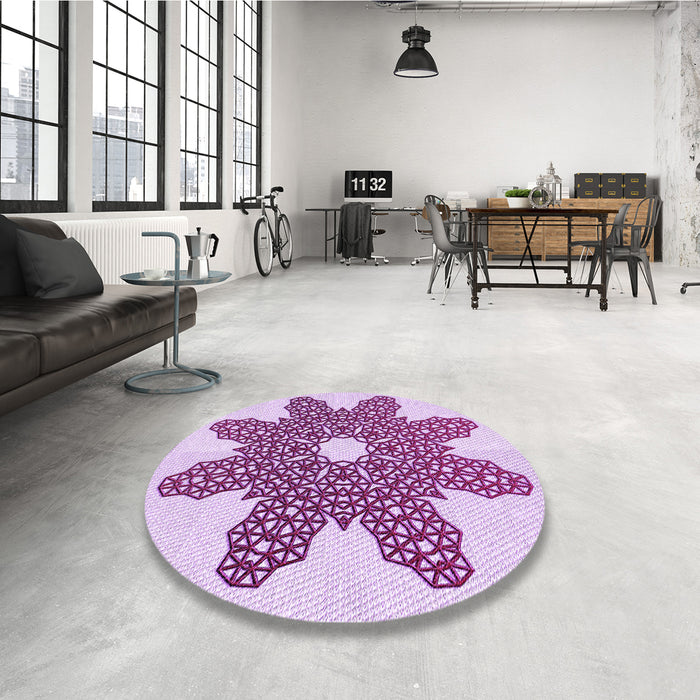 Round Patterned Orchid Purple Rug in a Office, pat2301pur