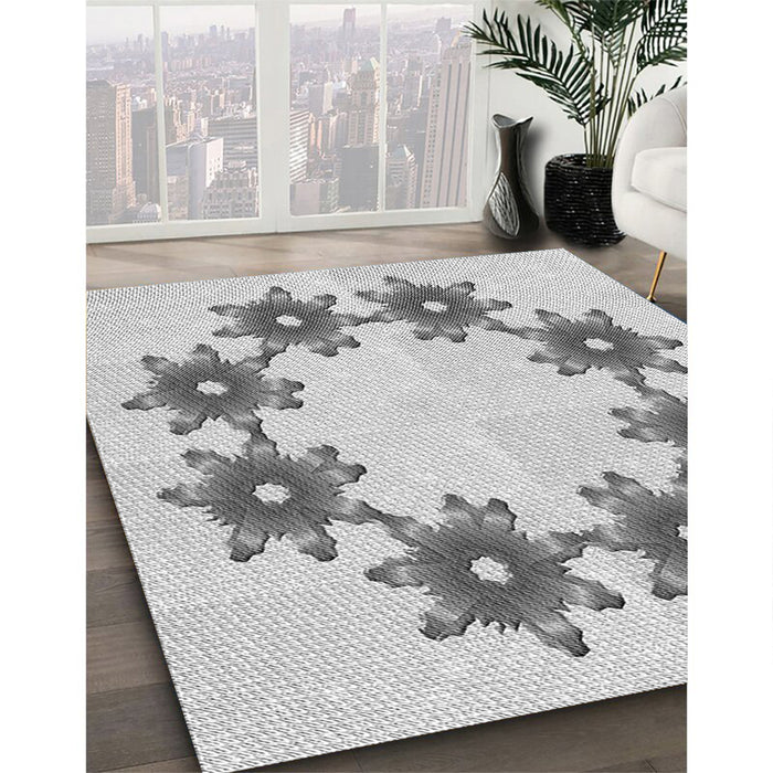Patterned Platinum Gray Rug in Family Room, pat2302gry