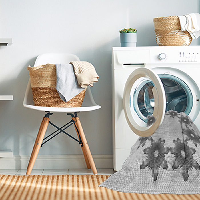 Machine Washable Transitional Platinum Gray Rug in a Washing Machine, wshpat2302gry