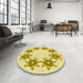 Round Patterned Orange Gold Rug in a Office, pat2302yw