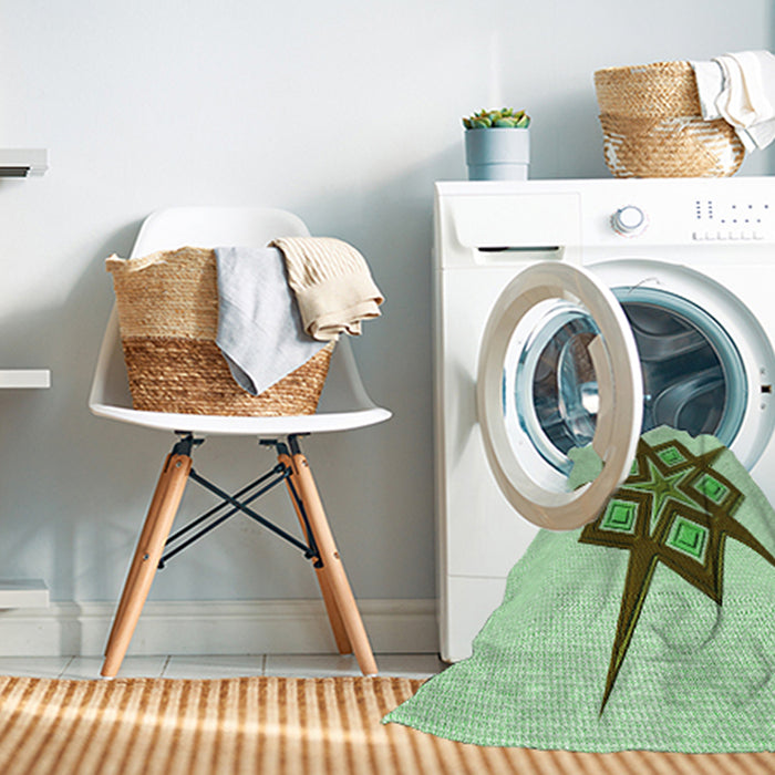 Machine Washable Transitional Green Rug in a Washing Machine, wshpat2303grn