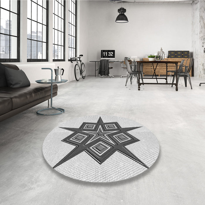 Round Patterned Gray Rug in a Office, pat2303gry