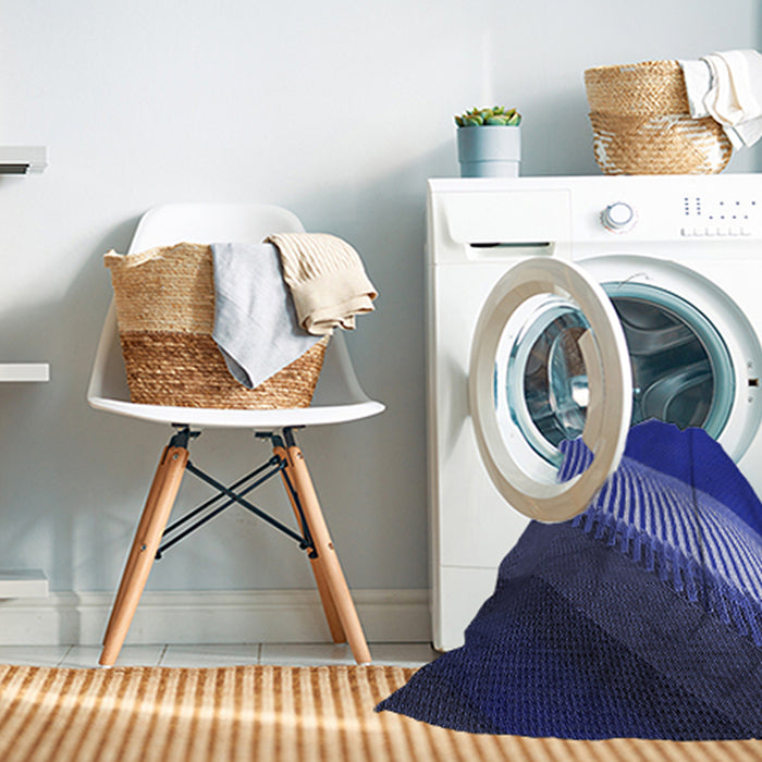 Machine Washable Transitional Cobalt Blue Rug in a Washing Machine, wshpat2306blu