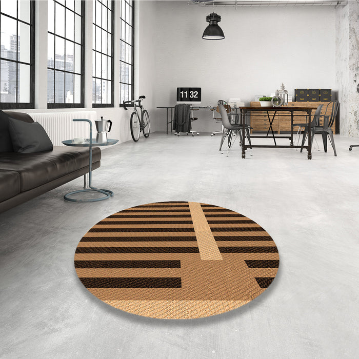 Round Patterned Orange Rug in a Office, pat2310org