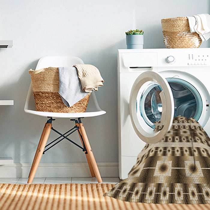 Machine Washable Transitional Red Brown Rug in a Washing Machine, wshpat2320brn