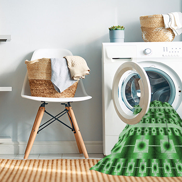 Machine Washable Transitional Green Rug in a Washing Machine, wshpat2320grn