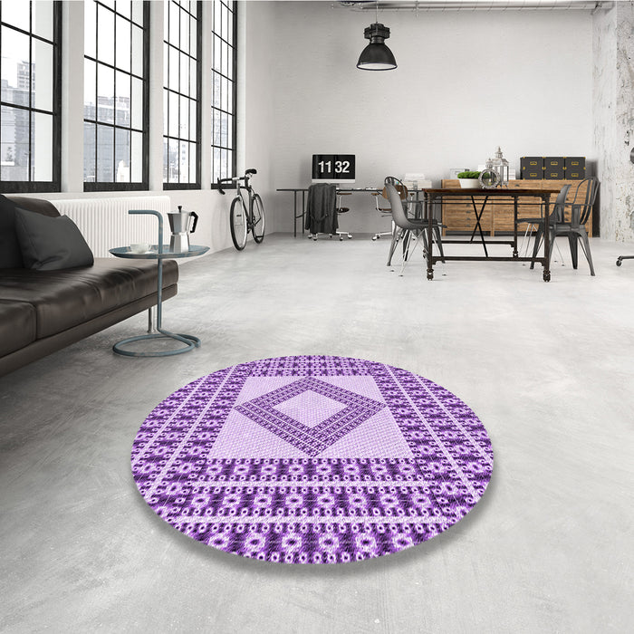 Round Patterned Blossom Pink Rug in a Office, pat2323pur