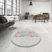 Round Machine Washable Transitional Platinum Gray Rug in a Office, wshpat2332