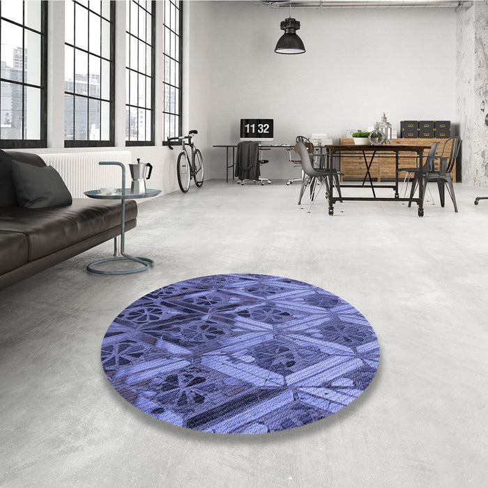 Round Patterned Sky Blue Rug in a Office, pat2333blu