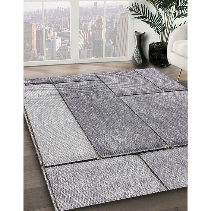 Patterned Gray Novelty Rug in Family Room, pat2335