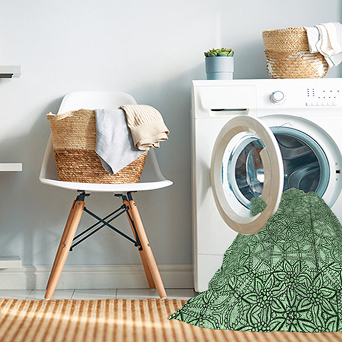 Machine Washable Transitional Pale Green Rug in a Washing Machine, wshpat2364grn
