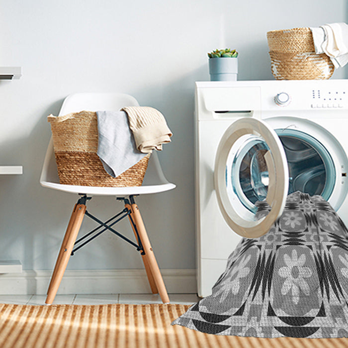 Machine Washable Transitional Gray Rug in a Washing Machine, wshpat2373gry