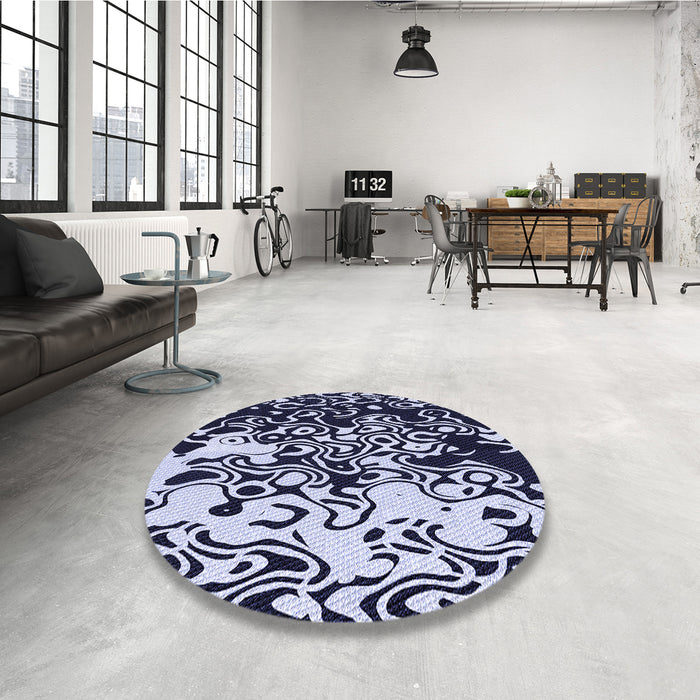 Round Patterned Night Blue Rug in a Office, pat2382blu