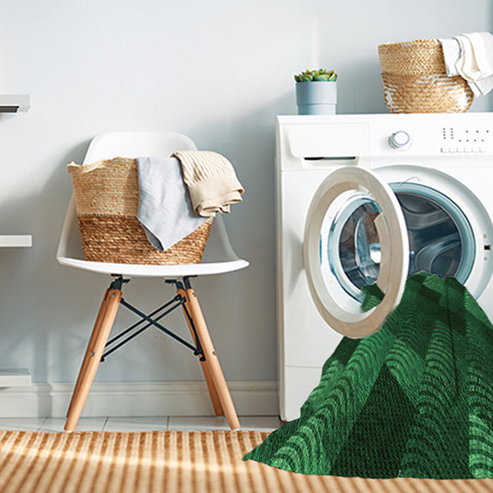 Machine Washable Transitional Dark Forest Green Rug in a Washing Machine, wshpat2385grn