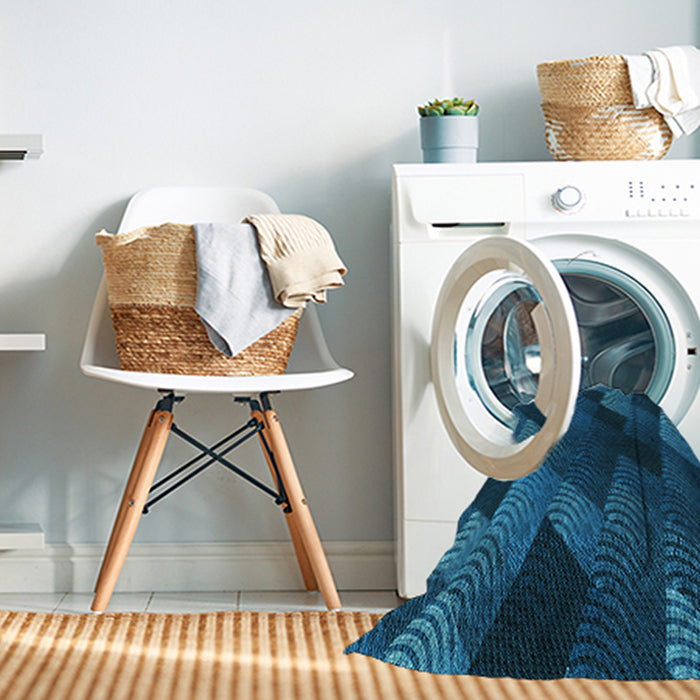 Machine Washable Transitional Blue Rug in a Washing Machine, wshpat2385lblu