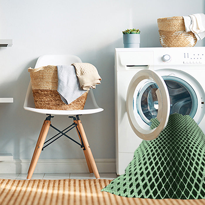 Machine Washable Transitional Dark Forest Green Rug in a Washing Machine, wshpat2387grn