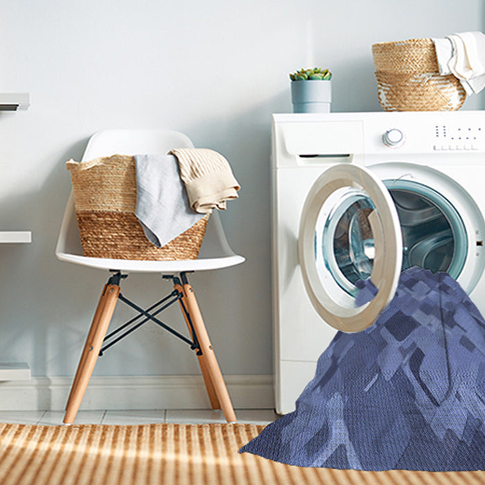 Machine Washable Transitional Sky Blue Rug in a Washing Machine, wshpat2410blu