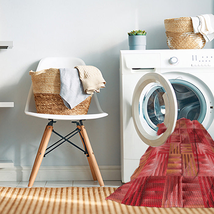 Machine Washable Transitional Red Rug in a Washing Machine, wshpat2421rd
