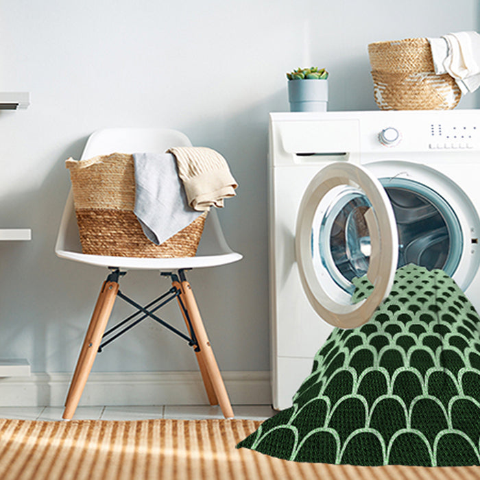Machine Washable Transitional Deep Emerald Green Rug in a Washing Machine, wshpat2427grn