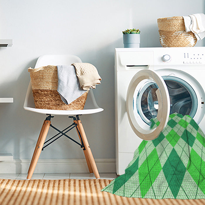 Machine Washable Transitional Green Rug in a Washing Machine, wshpat245grn