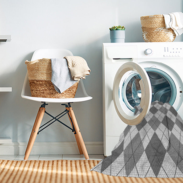 Machine Washable Transitional Silver Gray Rug in a Washing Machine, wshpat245gry