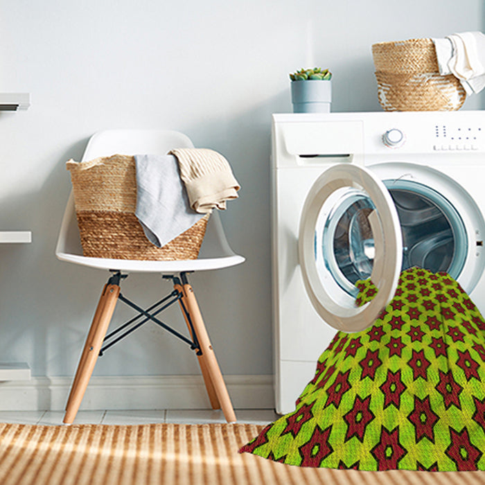 Machine Washable Transitional Saffron Red Rug in a Washing Machine, wshpat2452yw