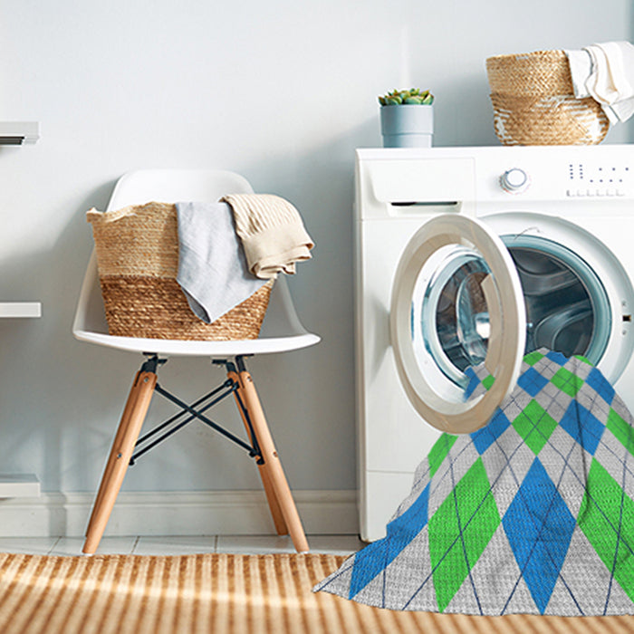 Machine Washable Transitional PaleGreen Rug in a Washing Machine, wshpat245