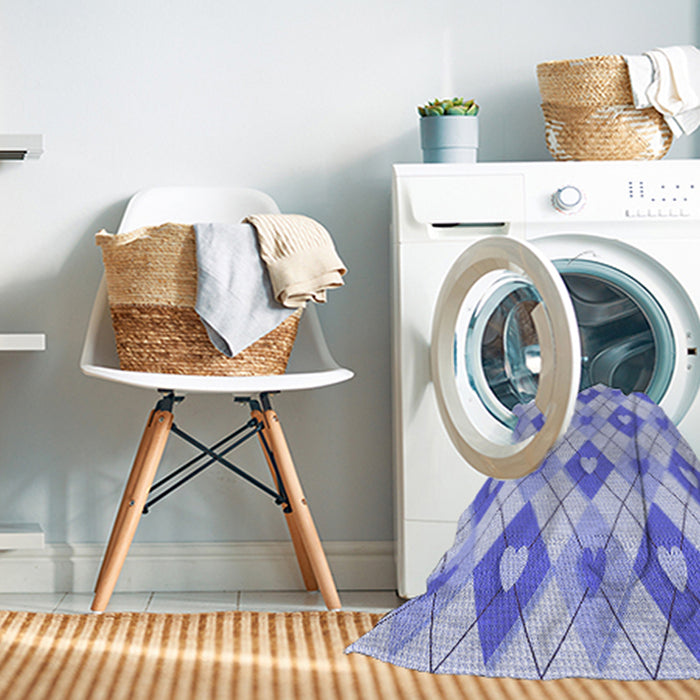 Machine Washable Transitional Light Slate Blue Rug in a Washing Machine, wshpat246blu