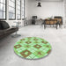 Round Patterned Light Green Rug in a Office, pat246grn