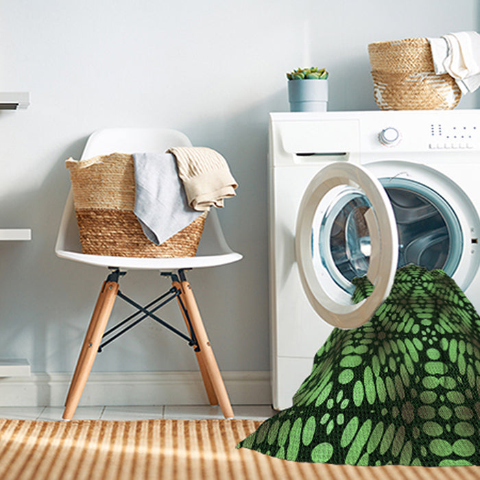 Machine Washable Transitional Dark Forest Green Rug in a Washing Machine, wshpat2468grn