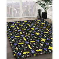 Patterned Black Novelty Rug, pat2471