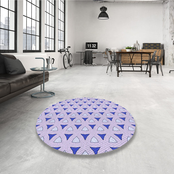 Round Patterned Purple Rug in a Office, pat2489blu