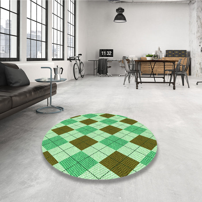 Round Patterned Green Rug in a Office, pat249grn