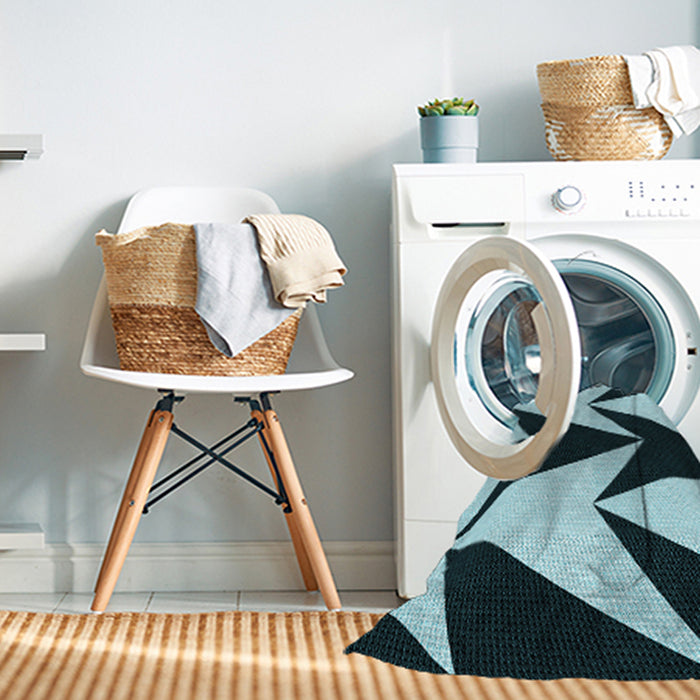 Machine Washable Transitional Deep Teal Green Rug in a Washing Machine, wshpat250lblu