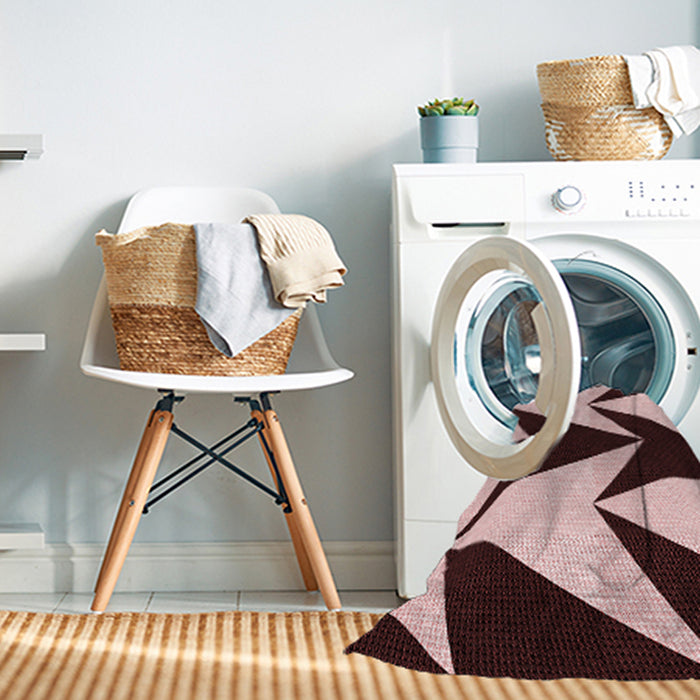 Machine Washable Transitional Pink Rug in a Washing Machine, wshpat250rd