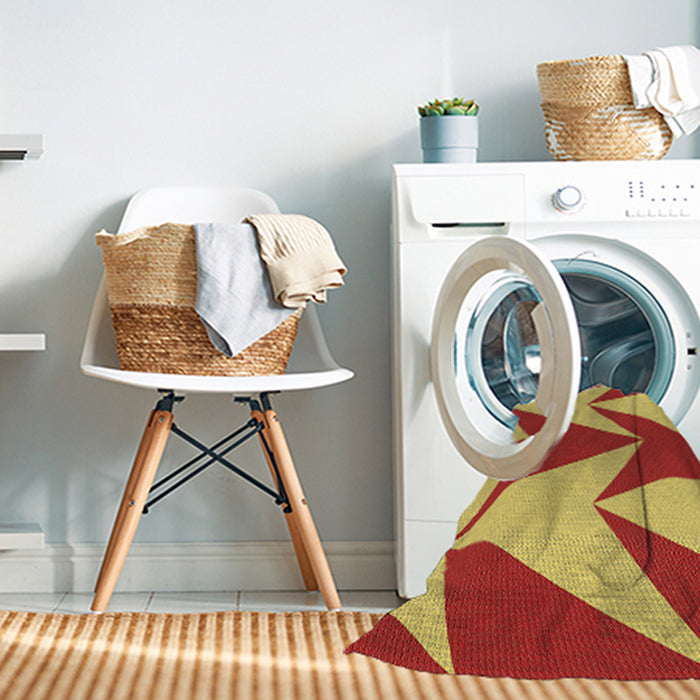 Machine Washable Transitional Bright Gold Yellow Rug in a Washing Machine, wshpat251brn