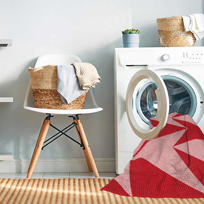 Machine Washable Transitional Pastel Pink Rug in a Washing Machine, wshpat251rd