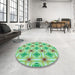 Round Patterned Green Rug in a Office, pat2519lblu