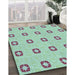 Machine Washable Transitional Green Rug in a Family Room, wshpat2523lblu