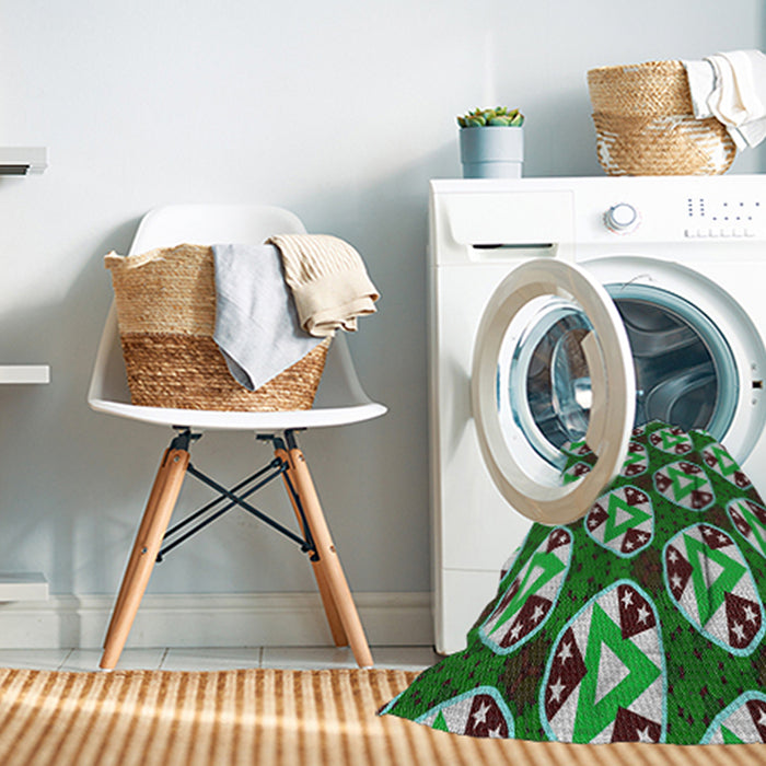 Machine Washable Transitional Green Rug in a Washing Machine, wshpat2524