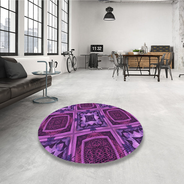 Round Patterned Purple Rug in a Office, pat2534pur