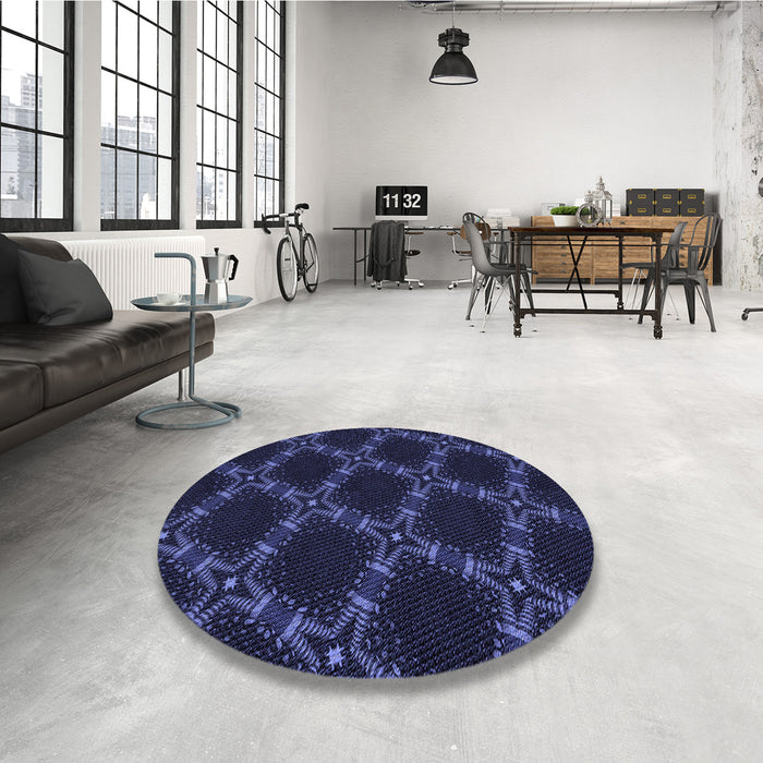 Round Patterned Night Blue Rug in a Office, pat2538blu