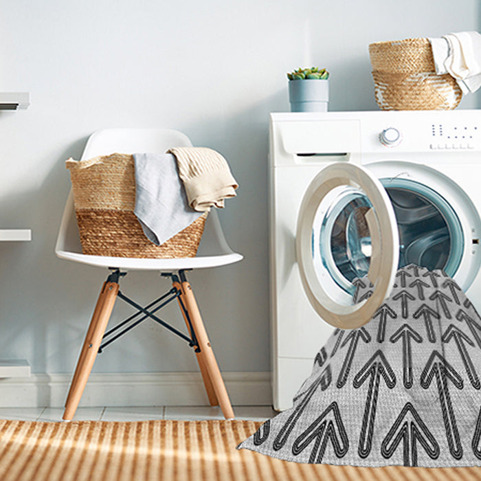 Machine Washable Transitional Gray Rug in a Washing Machine, wshpat253