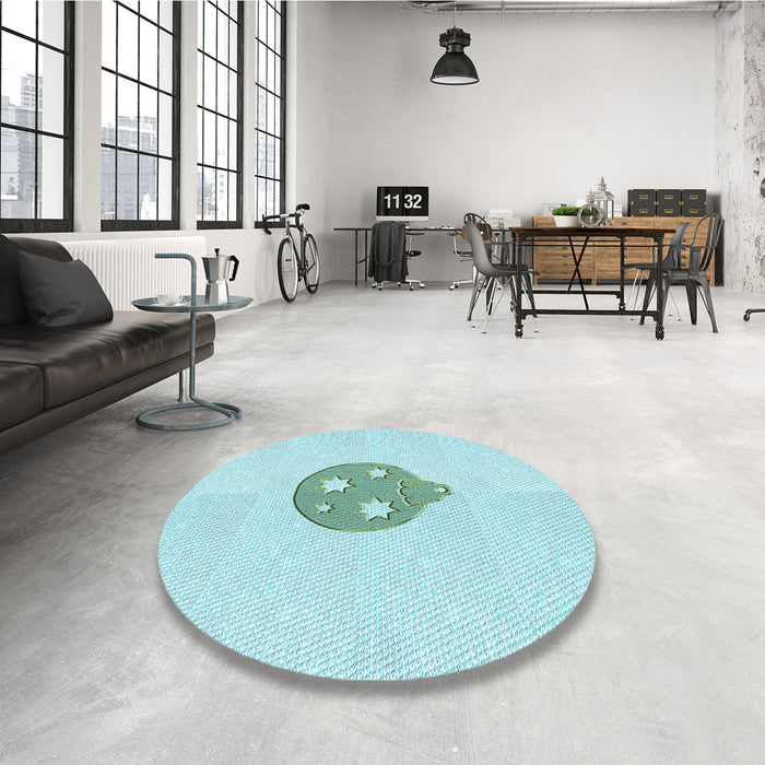 Round Patterned Diamond Blue Rug in a Office, pat2551lblu