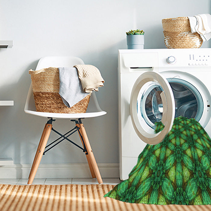 Machine Washable Transitional Deep Emerald Green Rug in a Washing Machine, wshpat2557grn