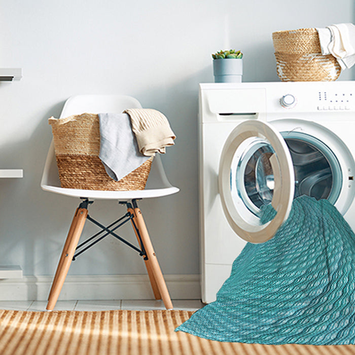 Machine Washable Transitional Dark Cyan Green Rug in a Washing Machine, wshpat257lblu