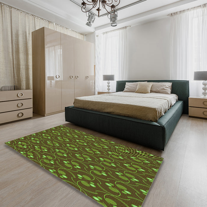 Patterned Bakers Brown Rug in a Bedroom, pat2570grn
