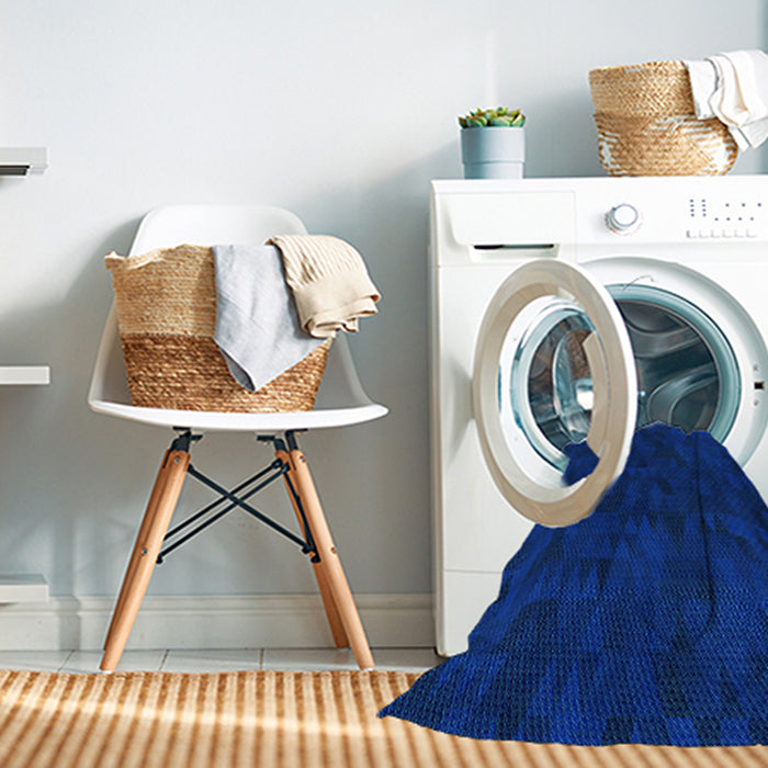 Machine Washable Transitional Cobalt Blue Rug in a Washing Machine, wshpat2571lblu
