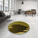 Round Patterned Black Brown Rug in a Office, pat2582yw