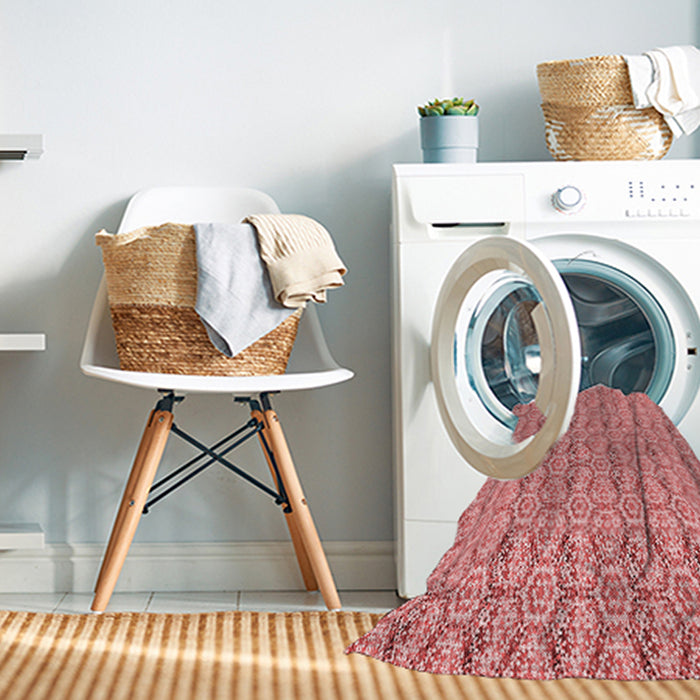 Machine Washable Transitional Pastel Pink Rug in a Washing Machine, wshpat2589rd